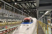 深广至成都动卧长啥样 CRH2E型列车首亮相