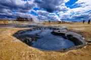 冰雪热遇上中国年——圈粉中外游客的独特魅力，冰雪热潮遇上中国年，展现独特魅力的旅游盛宴